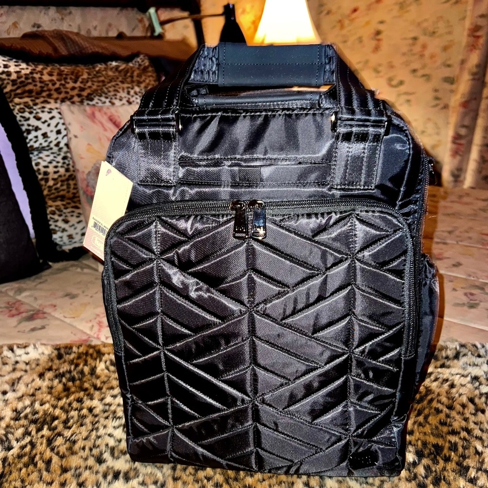 Lug Ranger XL Quilted Carry All NWT'S
